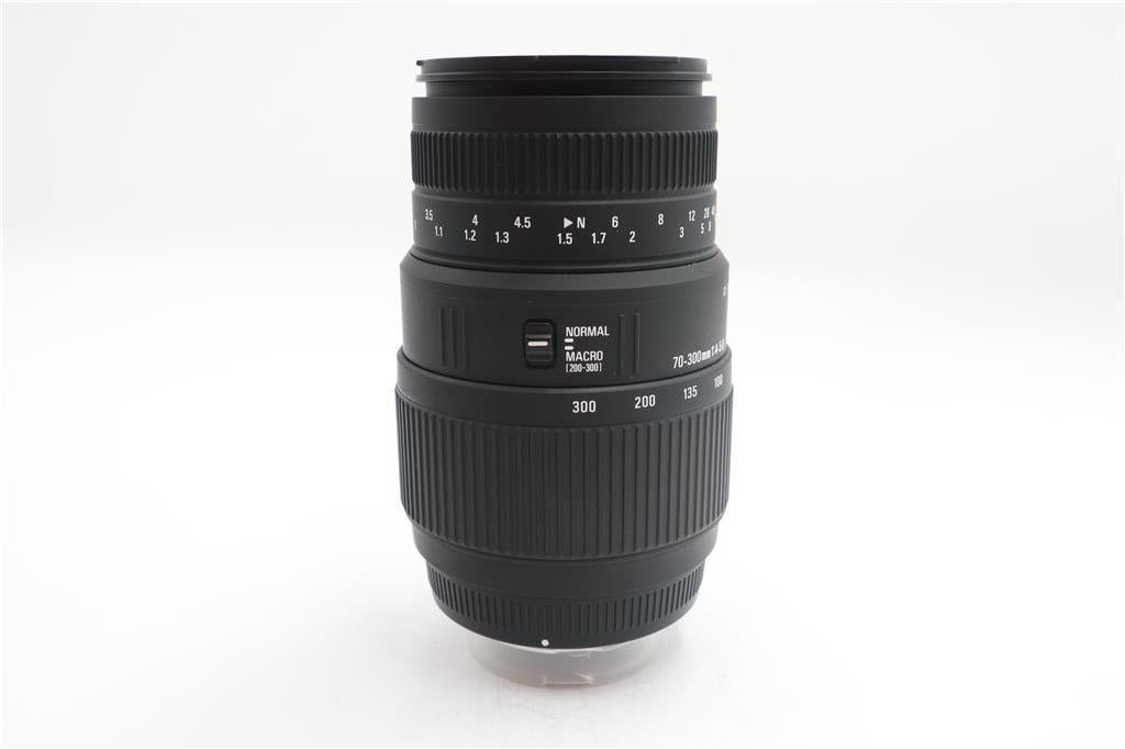 Sigma 70-300mm Telephoto Lens f/4-5.6 DG Zoom Macro for Sony, Fair Condition