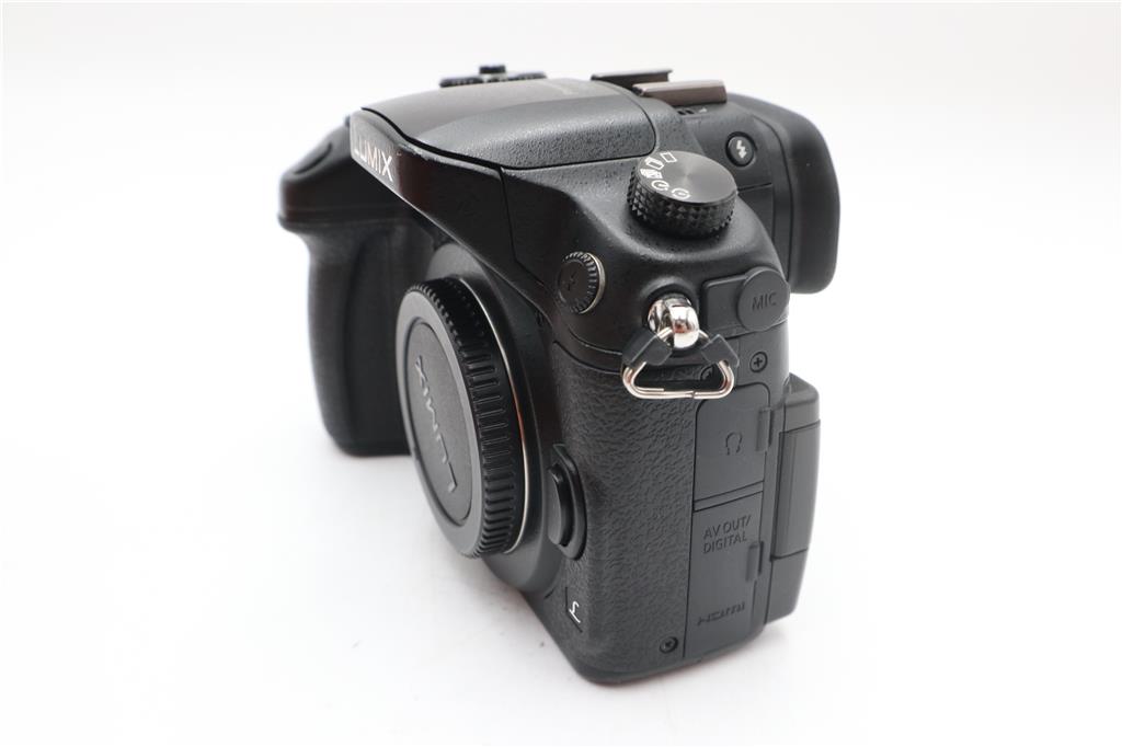 Panasonic DMC-GH4 Mirrorless Camera 16MP 4K Body Only, Shutter Count 10468
