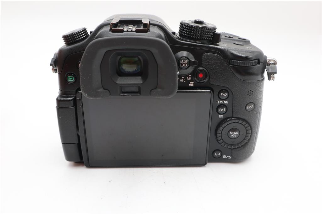 Panasonic DMC-GH4 Mirrorless Camera 16MP 4K Body Only, Shutter Count 10468