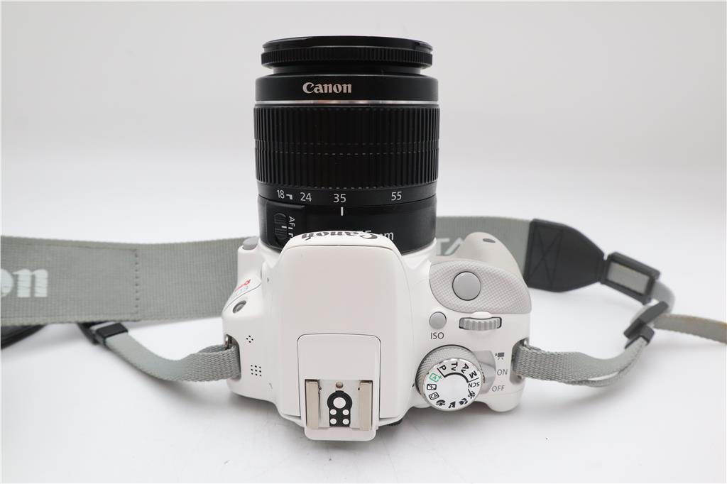 Canon 100D DSLR Camera 18MP with 18-55mm Shutter Count 7688, Very Good Condition