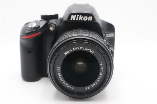 Nikon D3200 DSLR Camera 24.2MP with 18-55mm, Shutter Count 11852, Very Good Cond
