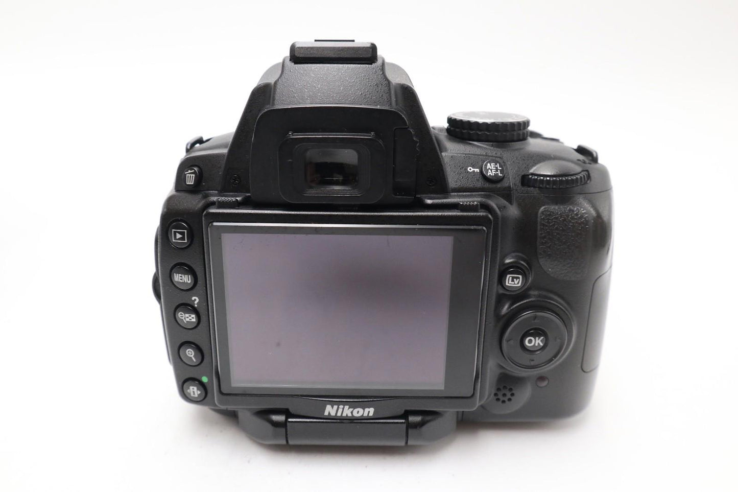 Nikon D5000 DSLR Camera 12.3MP Kit with 18-55mm, Shutter Count 13281, Good Cond.