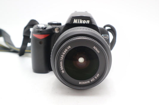 Nikon D40 Camera 6.1MP DSLR with 18-55mm, Shutter Count 14104, Good Condition