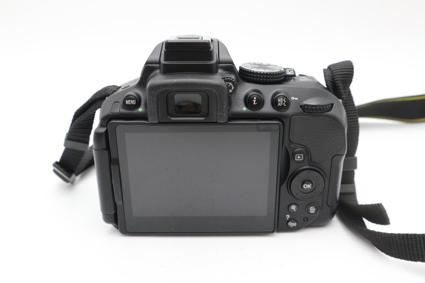 Nikon D5300 24.2MP Camera DSLR with 18-55mm Lens, Shutter Count 3150, VG. REFURB