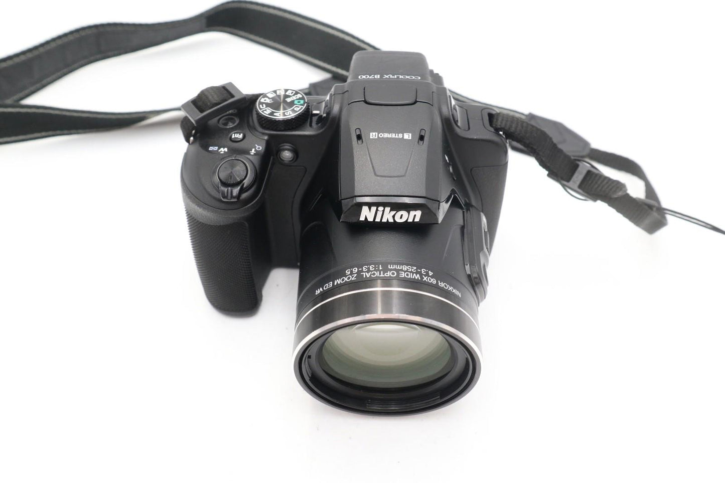 Nikon B700 Bridge Camera 20.3MP, 60x Optical Zoom, 4K , Wi-Fi, Good REFURBISHED