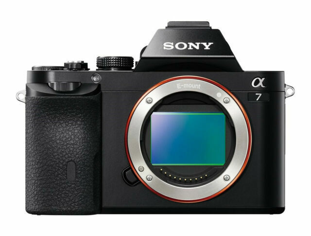 Sony Alpha A7 Mirrorless Camera 24.3MP with 28-70mm Kit Lens, Shutter Count 6518