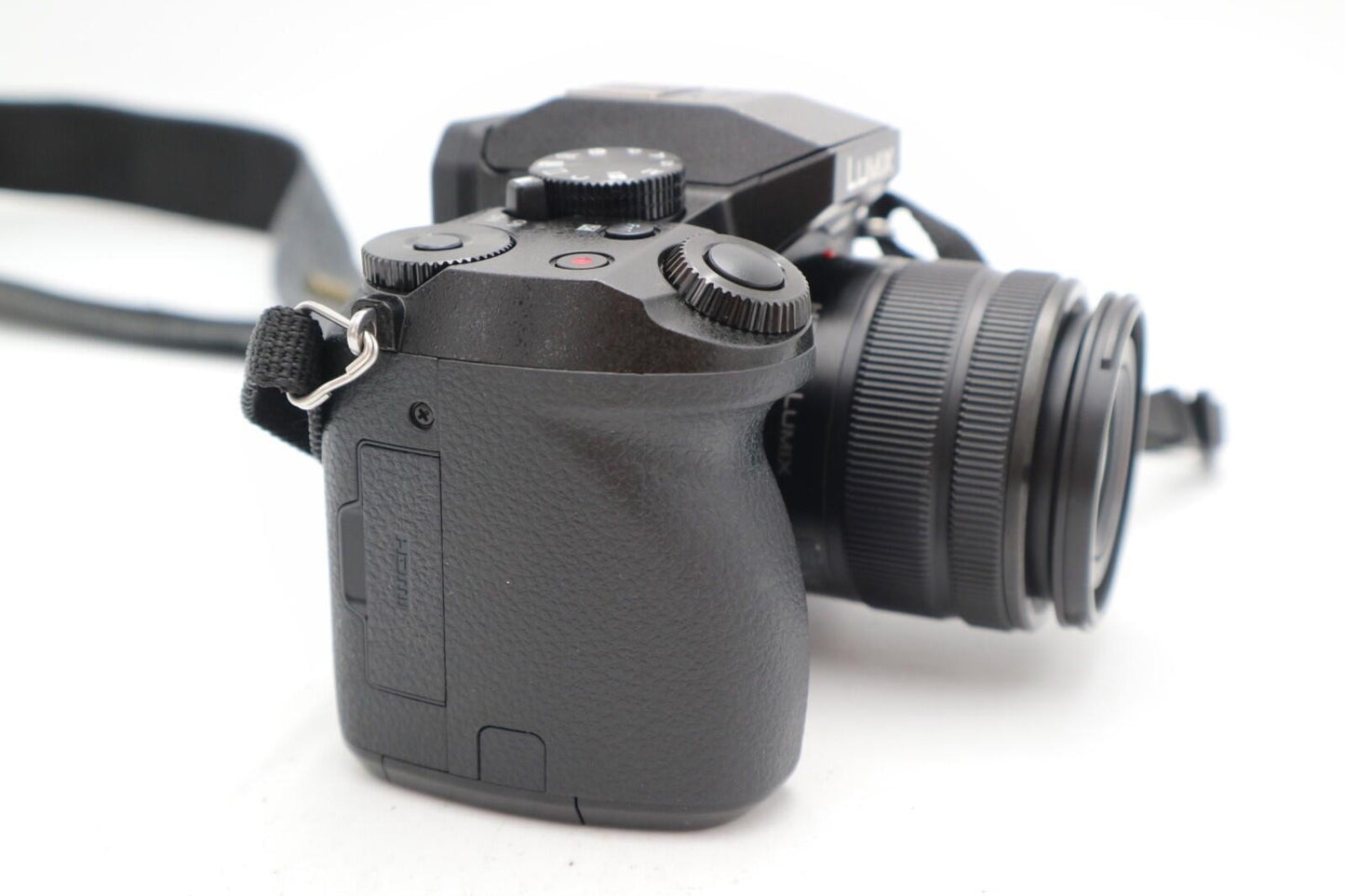 Panasonic G7 Mirrorless Camera 16MP with 14-42mm, Shutter Count 3370 REFURBISHED