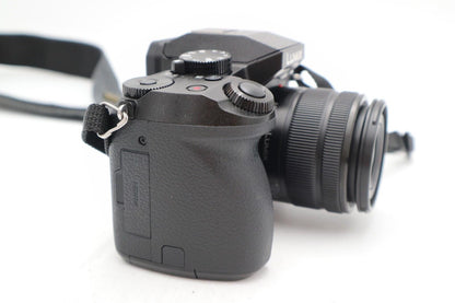 Panasonic G7 Mirrorless Camera 16MP with 14-42mm, Shutter Count 3370 REFURBISHED