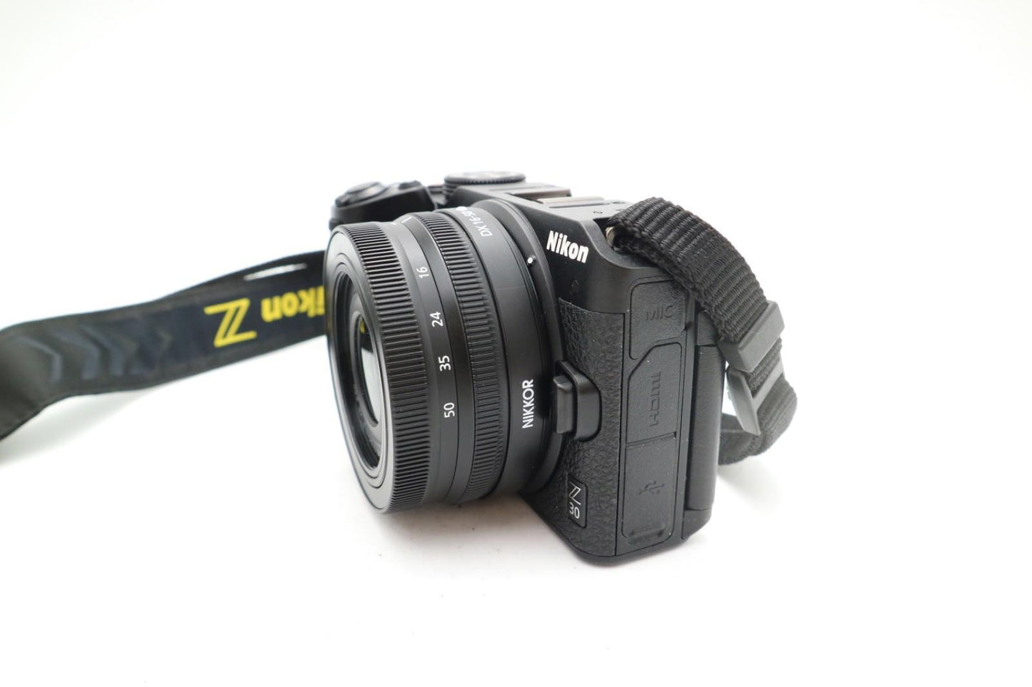 Nikon Z30 Mirrorless Camera 20.9MP with 16-50mm NIKKOR Z DX Shutter Count 1398