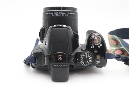 Nikon P520 Bridge Camera 18.1MP, 42x Optical Zoom, Very Good REFURBISHED