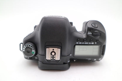 Canon EOS 7D DSLR Camera Body Only, Shutter Count 28077, Very Good Cond.