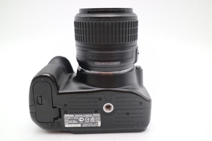 Nikon D3200 DSLR Camera 24.2MP with 18-55mm, Shutter Count 16456, Good Condition