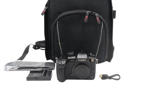 Panasonic DMC-GH5 Mirrorless Camera 20MP Body Only, Shutter 5589, Good Condition