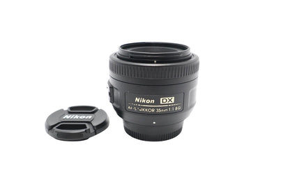 Nikon 35mm Prime Lens F1.8G AF-S DX SWM Very Sharp Portrait, Good REFURBISHED