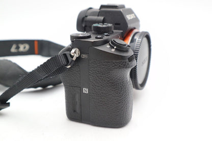 Sony Alpha A7 Mark II Mirrorless Camera 24.3MP Body Only, Shutter Count 18324