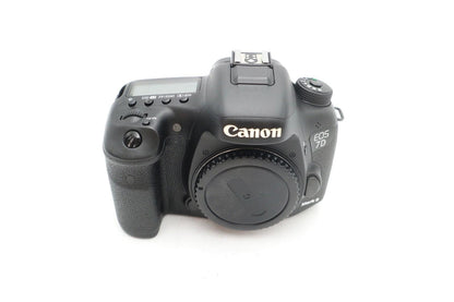 Canon EOS 7D Mark II DSLR Camera 20.2MP Body Only Shutter Count 9%, Good Cond.