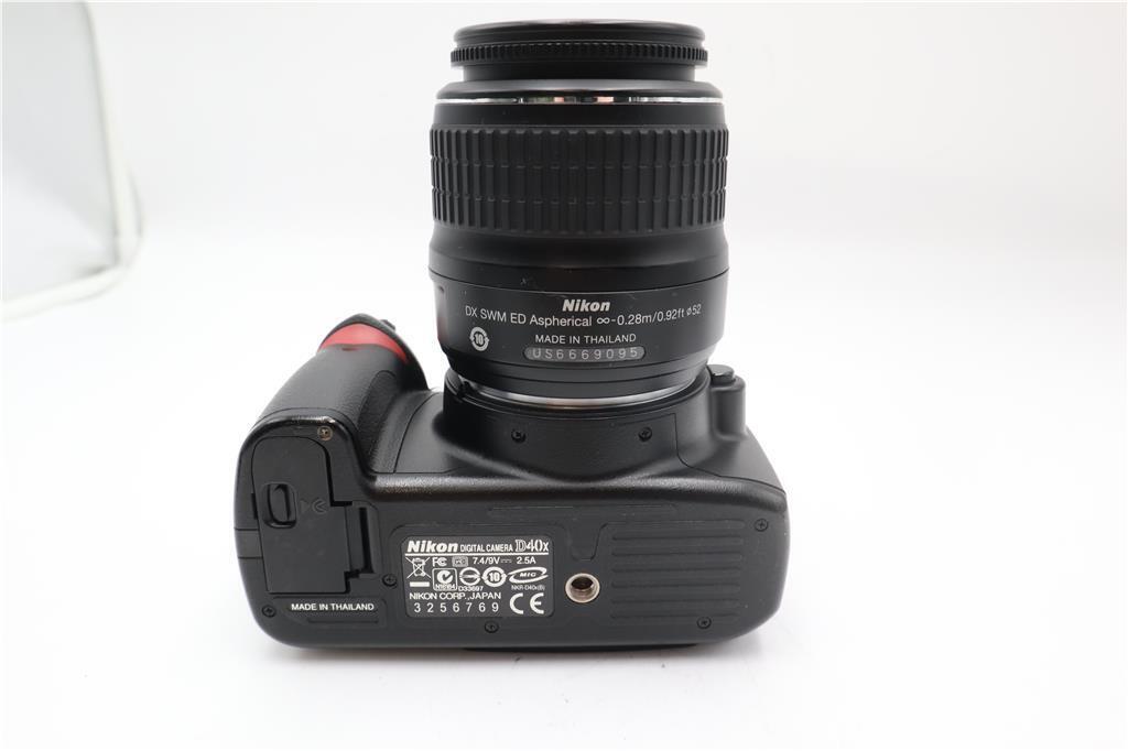 Nikon D40x Camera 10.2MP DSLR with 18-55mm, Shutter Count 5893, Good Condition