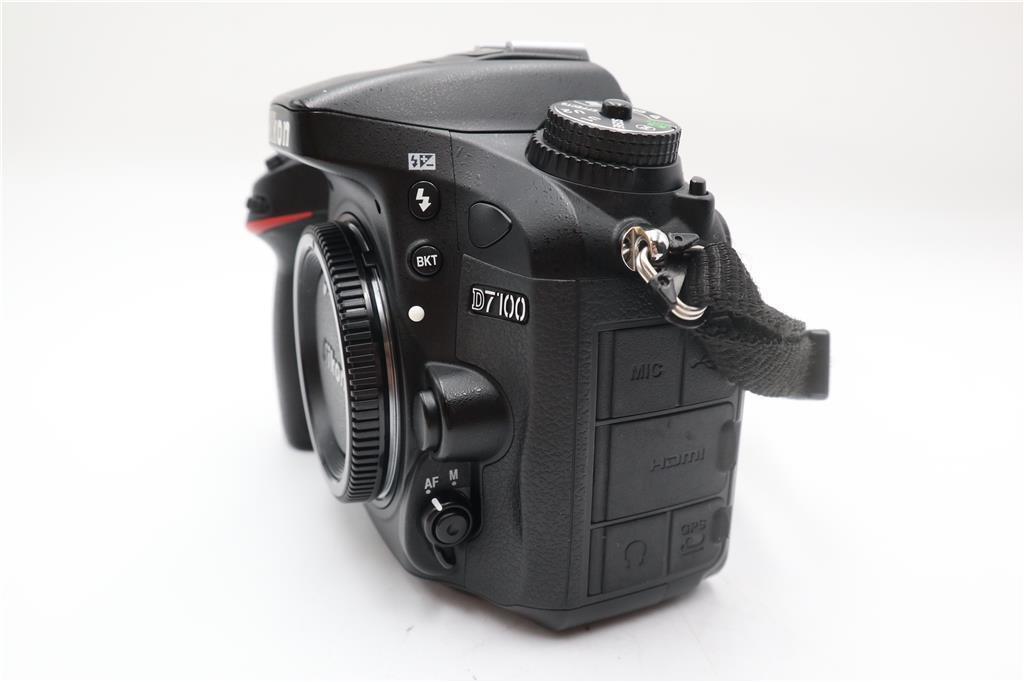 Nikon D7100 DSLR Camera 24.1MP Body Only, Shutter C. 24%, Very Good Refurbished