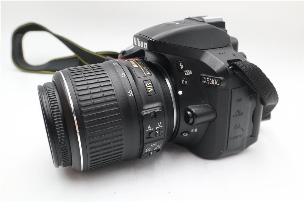 Nikon D5300 24.2MP Camera DSLR with 18-55mm, Shutter Count 16447, Good Condition