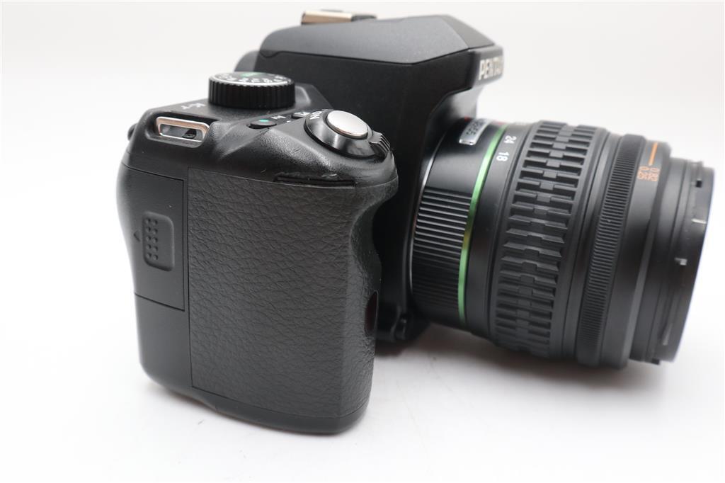 Pentax K-R 12.4MP Camera DSLR with 18-55mm and 50-200mm, Shutter Count 4864