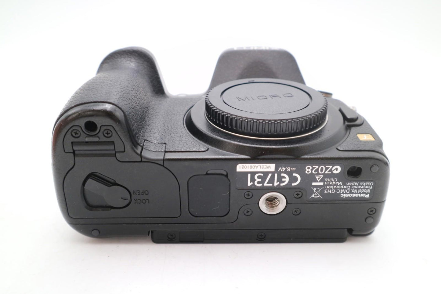 Panasonic GH3 Mirrorless Camera 16MP Body Only, Shutter Count 1971, Good Cond.