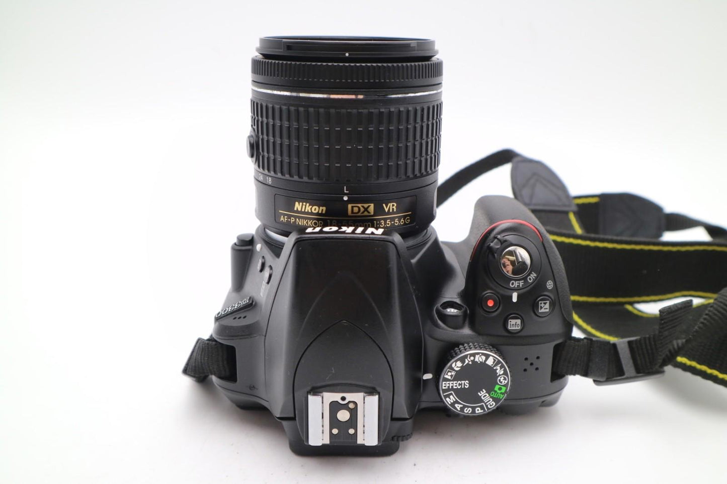 Nikon D3300 DSLR Camera 24.2MP with 18-55mm, Shutter Count 4379, Very Good Cond.