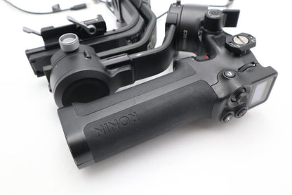 DJI RSC 2, 3-Axis Gimbal Stabilizer for DSLR camera, Foldable Design, up to 3kg