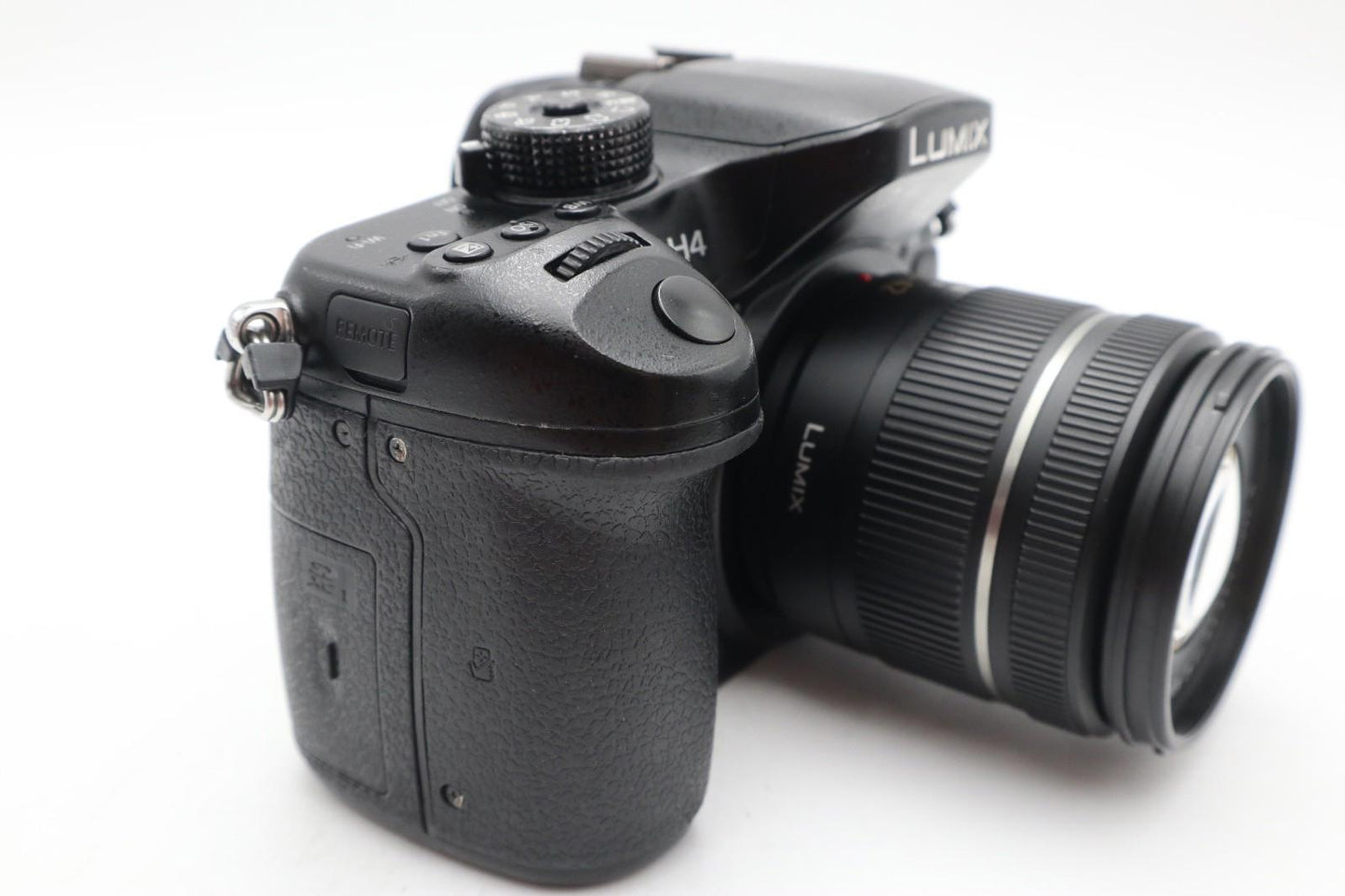 Panasonic GH4 Mirrorless Camera 16MP 4K with 14-42mm Lens, Shutter Count 2625