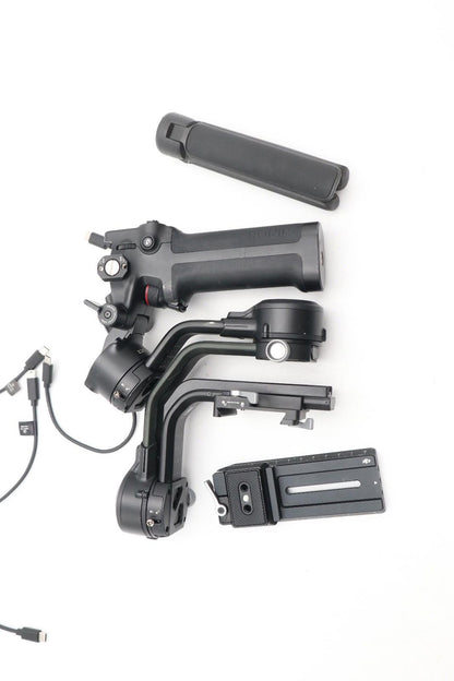 DJI RSC 2, 3-Axis Gimbal Stabilizer for DSLR camera, Foldable Design, up to 3kg