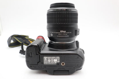 Nikon D5000 DSLR Camera 12.3MP Kit with 18-55mm Shutter Count 17045, REFURBISHED