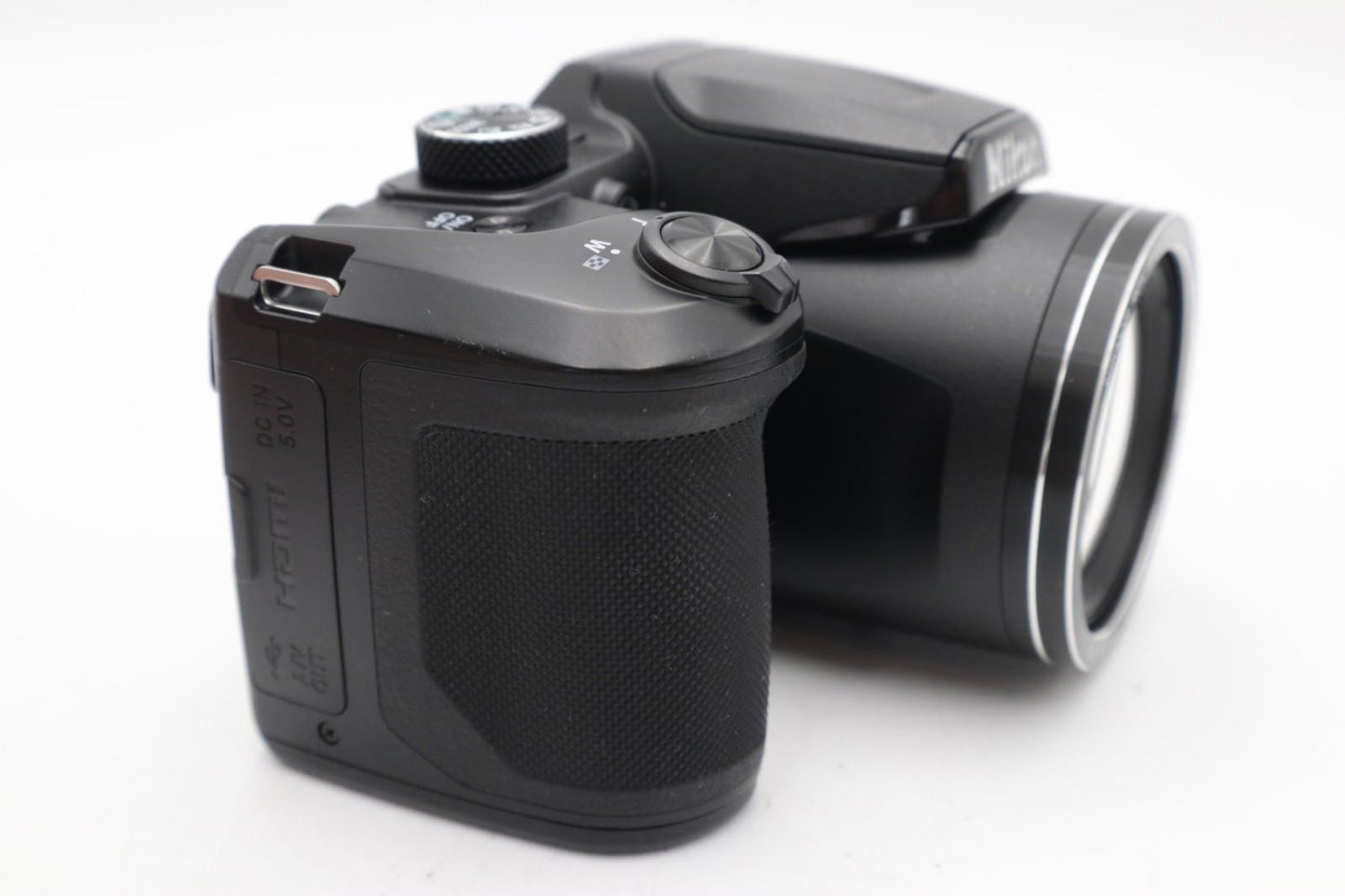 Nikon B500 Bridge Camera 16.0MP, 40x Optical Zoom, Bluetooth, Wi-Fi, V. G. Cond.