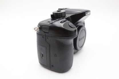 Panasonic GH4 Mirrorless Camera 16MP 4K Body Only, Shutter Count 12365 V.G. Cond