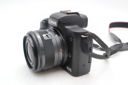 Canon M50 24MP Camera kit with 15-45mm STM Lens 4000 Shutter C, Good REFURBISHED