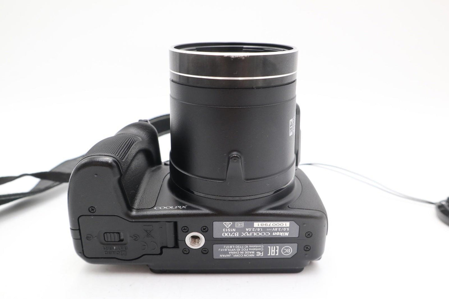 Nikon B700 Bridge Camera 20.3MP, 60x Optical Zoom, 4K , Wi-Fi, Good REFURBISHED