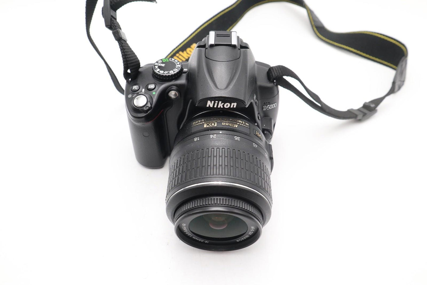 Nikon D5000 DSLR Camera 12.3MP Kit with 18-55mm Shutter Count 17045, REFURBISHED