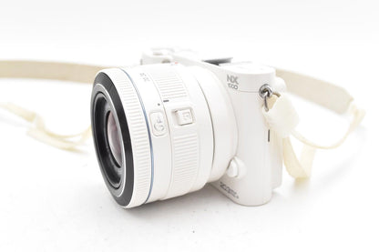 Samsung NX1000 Mirrorless Camera 20.3 MP with 20-50mm Lens, Good Condition