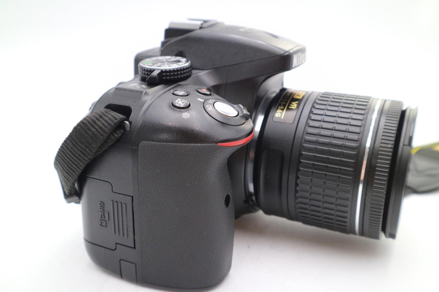 Nikon D5300 24.2MP Camera DSLR with 18-55mm, Shutter Count 11033, Good Condition