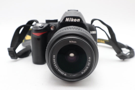 Nikon D3000 DSLR Camera 10.2MP with 18-55mm, Shutter Count 11692, Good Condition