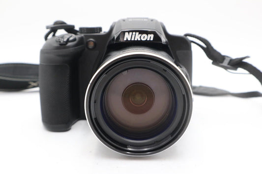 Nikon B700 Bridge Camera 20.3MP, 60x Optical Zoom, 4K , Wi-Fi, Good REFURBISHED