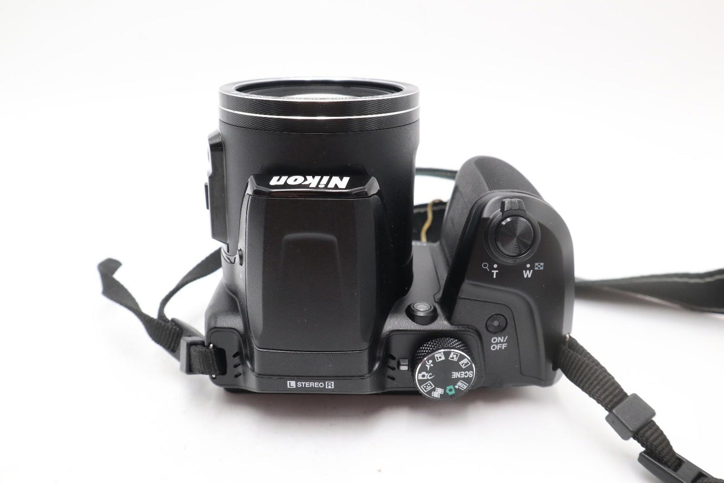 Nikon B500 Bridge Camera 16.0MP, 40x Optical Zoom, Bluetooth, Wi-Fi, V. G. Cond.