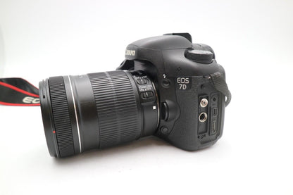 Canon 7D Camera DSLR 18MP with Canon 18-135mm IS STM Stabilised, Good Condition