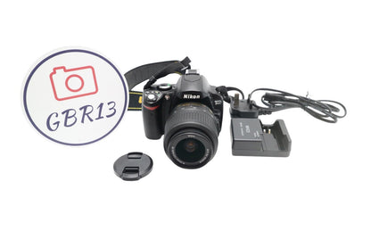 Nikon D40 Camera 6.1MP DSLR with 18-55mm, Shutter Count 2220, Good Condition