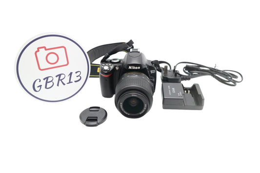 Nikon D40 Camera 6.1MP DSLR with 18-55mm, Shutter Count 2220, Good Condition