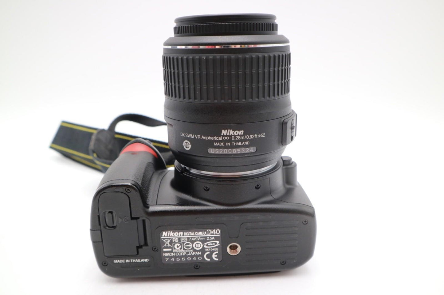 Nikon D40 Camera 6.1MP DSLR with 18-55mm, Shutter Count 2220, Good Condition