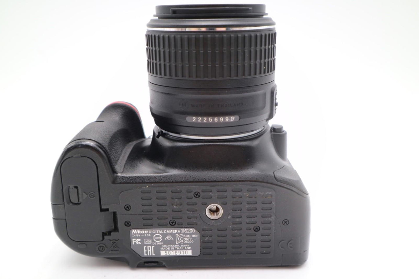 Nikon D5200 DSLR Camera 24.1MP with 18-55mm, Shutter Count 8486 Good Condition