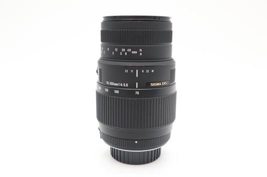 Sigma 70-300mm f/4-5.6 Lens Telephoto Macro for Nikon, Good Condition