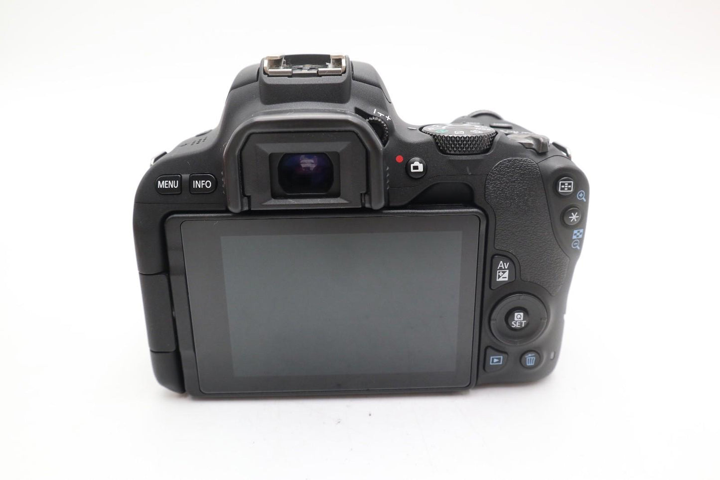 Canon 200D Camera DSLR 24.2MP with 18-55mm, Shutter Count 2217, Very Good REFURB