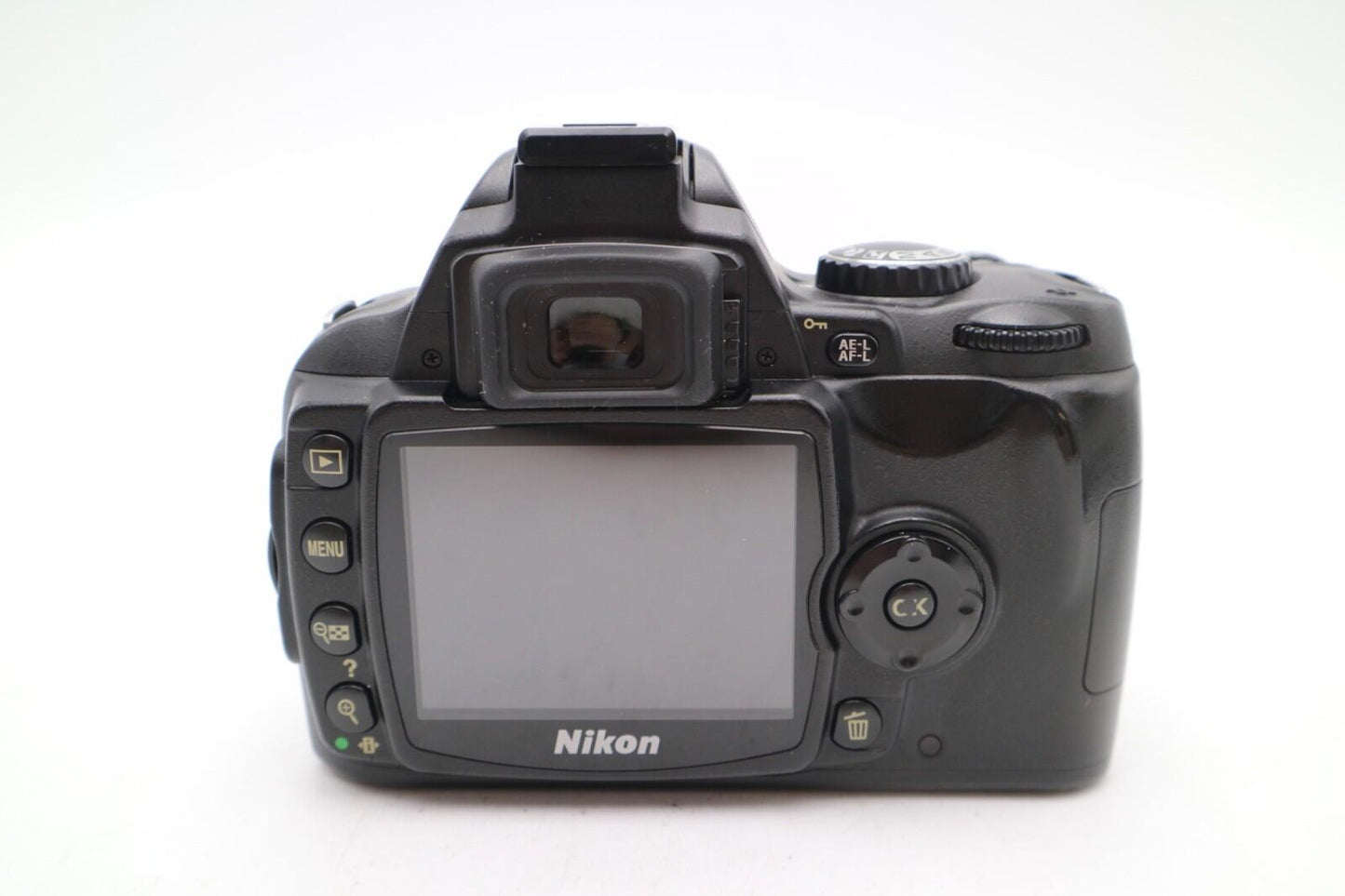 Nikon D40 Camera 6.1MP DSLR with 18-55mm, Shutter Count 12316, 1 Year Warranty