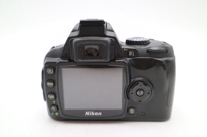 Nikon D40 Camera 6.1MP DSLR with 18-55mm, Shutter Count 12316, 1 Year Warranty