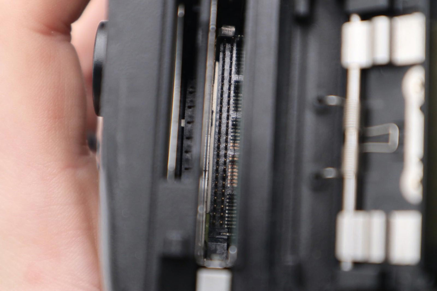 Nikon D300S DSLR Camera 12.3MP with 18-70mm Lens, Shutter Count 29%, Good Cond.